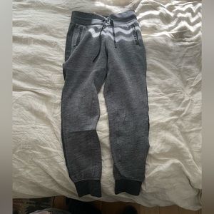 Lululemon women’s size 2 joggers